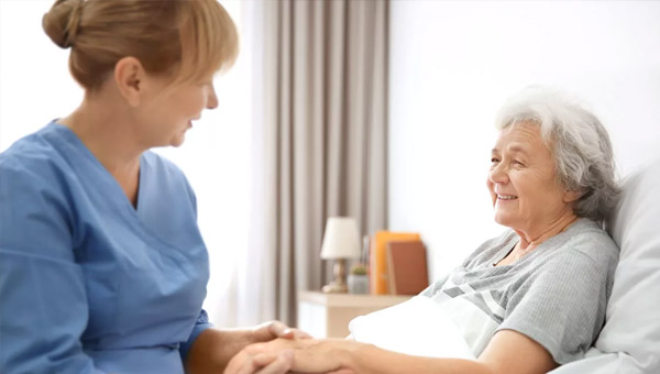 Профессиональный уход за пожилыми в частном пансионате в Кропоткине